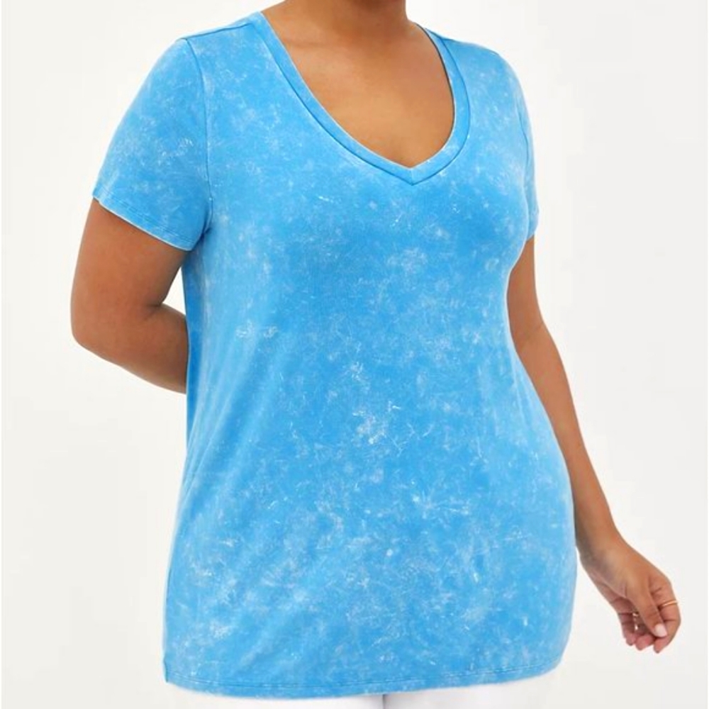 ❤️NWT TORRID TEE - ATOMIC BLUE - SUPERSOFT - SHORT SLEEVE TOP - SLIM FIT